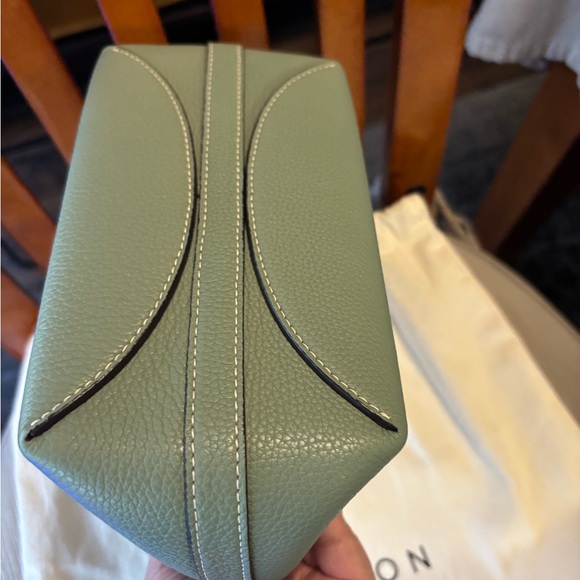 Fleuron Mini Swann Crossbody Bag - Picture 4 of 12